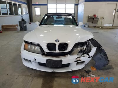 Piąte zdjęcie samochodu w środku: 1999 BMW Z3 2.3 VIN:4USCH9339XLF81956 - miniatura