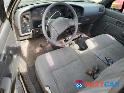 Zdjęcie 8 z 12 samochodu: 1989 TOYOTA PICKUP 1/2 TON SHORT WHEELBASE DLX VIN:JT4VN01D5K6001413 - miniatura