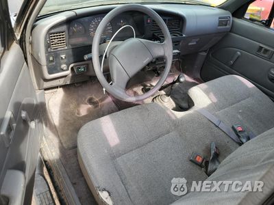 Zdjęcie 8 z 12 samochodu: 1989 TOYOTA PICKUP 1/2 TON SHORT WHEELBASE DLX VIN:JT4VN01D5K6001413 - miniatura