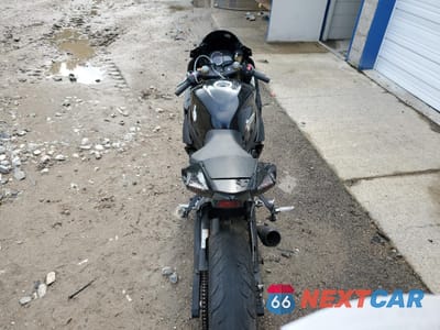 Zdjęcie 6 z 10 samochodu: 2013 SUZUKI GSX-R750 VIN:JS1GR7MA5D2102561 - miniatura