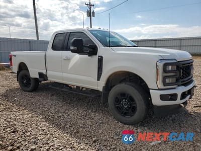 Czwarte zdjęcie samochodu z boku: 2024 FORD F350 SUPER DUTY VIN:1FT8X3BN2REC38246 - miniatura