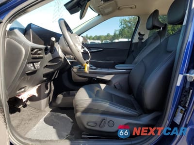Zdjęcie 7 z 8 samochodu: 2023 KIA EV6 LIGHT VIN:KNDC34LA3P5612125 - miniatura