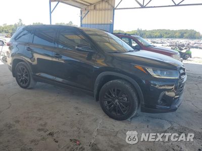 Czwarte zdjęcie samochodu z boku: 2019 TOYOTA HIGHLANDER SE VIN:5TDJZRFH4KS961695 - miniatura