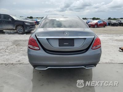 Zdjęcie 6 z 12 samochodu: 2016 MERCEDES-BENZ C 300 VIN:55SWF4JB0GU126174 - miniatura