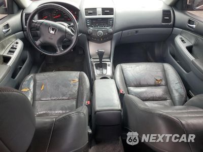 Zdjęcie 8 z 12 samochodu: 2003 HONDA ACCORD EX VIN:1HGCM56643A138487 - miniatura