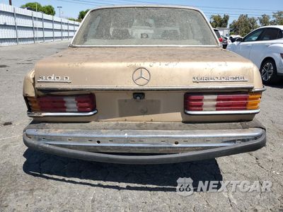 Zdjęcie 6 z 13 samochodu: 1984 MERCEDES-BENZ 300 DT VIN:WDBAB33A1EA068120 - miniatura