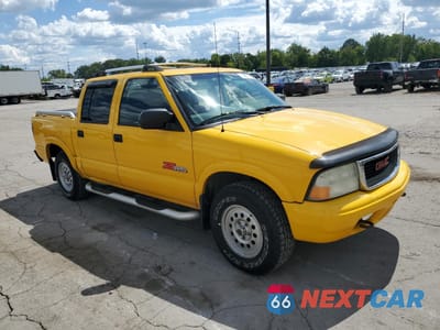 Czwarte zdjęcie samochodu z boku: 2003 GMC SONOMA VIN:1GTDT13X33K104711 - miniatura