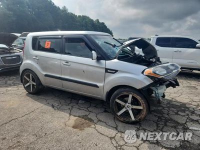 Czwarte zdjęcie samochodu z boku: 2013 KIA SOUL VIN:KNDJT2A55D7549045 - miniatura