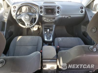 Zdjęcie 8 z 13 samochodu: 2017 VOLKSWAGEN TIGUAN S VIN:WVGBV7AXXHK043433 - miniatura