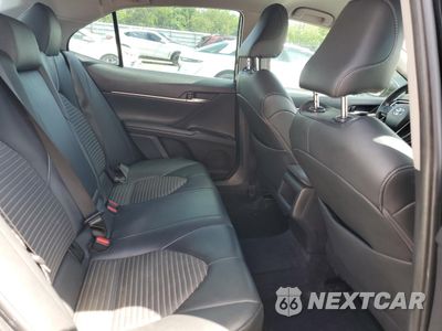 Zdjęcie 10 z 13 samochodu: 2018 TOYOTA CAMRY L VIN:4T1B11HK7JU117906 - miniatura