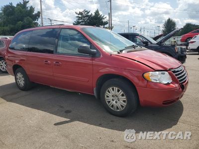 Czwarte zdjęcie samochodu z boku: 2007 CHRYSLER TOWN & COUNTRY LX VIN:1A4GP44R87B190603 - miniatura