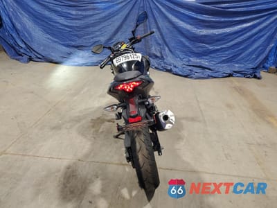 Czwarte zdjęcie samochodu z boku: 2024 KAWASAKI ER500 VIN:ML5ERGE13RDA18582 - miniatura