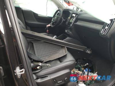 Zdjęcie 7 z 13 samochodu: 2025 VOLVO XC40 PLUS VIN:YV4L12UE0S2485658 - miniatura