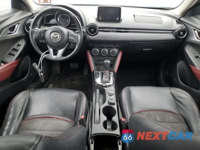 Zdjęcie 8 z 13 samochodu: 2016 MAZDA CX-3 GRAND TOURING VIN:JM1DKBD78G0113896 - miniatura