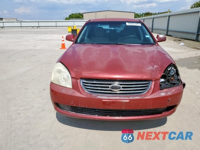 Piąte zdjęcie samochodu w środku: 2008 KIA OPTIMA LX VIN:KNAGE123385204624 - miniatura