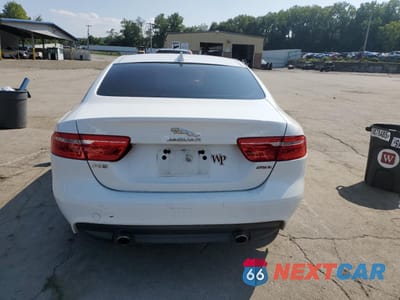 Zdjęcie 6 z 13 samochodu: 2018 JAGUAR XE VIN:SAJAR4FXXJCP30313 - miniatura