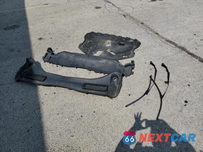 Zdjęcie 13 z 14 samochodu: 2016 FORD ESCAPE TITANIUM VIN:1FMCU0JX9GUC09216 - miniatura
