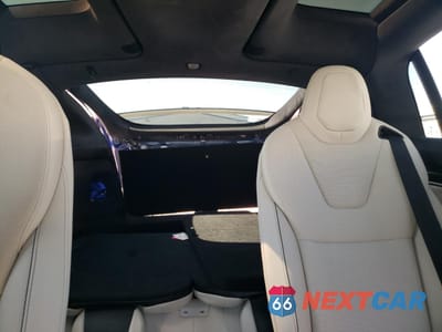 Zdjęcie 10 z 13 samochodu: 2022 TESLA MODEL X VIN:7SAXCBE60NF334071 - miniatura