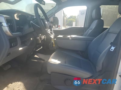 Zdjęcie 7 z 12 samochodu: 2023 FORD F550 SUPER DUTY SUPER DUTY VIN:1FD0W5HT5PEC77827 - miniatura