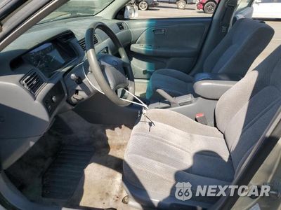 Zdjęcie 7 z 12 samochodu: 2000 TOYOTA CAMRY CE VIN:JT2BG22K5Y0529527 - miniatura