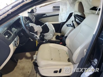 Zdjęcie 7 z 12 samochodu: 2014 VOLKSWAGEN JETTA HYBRID VIN:3VW637AJ5EM281635 - miniatura