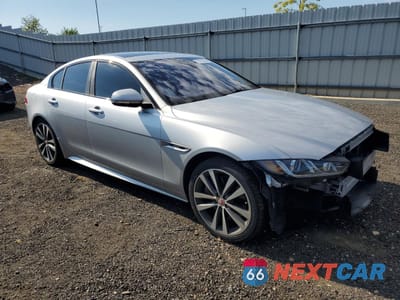 Czwarte zdjęcie samochodu z boku: 2017 JAGUAR XE R - SPORT VIN:SAJAL4BV2HA958026 - miniatura