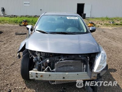 Piąte zdjęcie samochodu w środku: 2019 NISSAN VERSA S VIN:3N1CN7AP1KL851400 - miniatura
