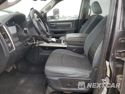Zdjęcie 7 z 12 samochodu: 2014 RAM 2500 SLT VIN:3C6UR5JL6EG204566 - miniatura