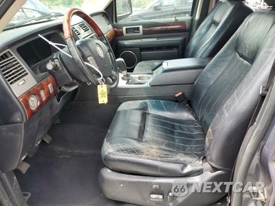 Zdjęcie 7 z 13 samochodu: 2003 LINCOLN NAVIGATOR VIN:5LMFU28RX3LJ05900 - miniatura