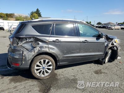 Trzecie zdjęcie samochodu z tyłu: 2018 FORD ESCAPE TITANIUM VIN:1FMCU0J97JUA42606 - miniatura