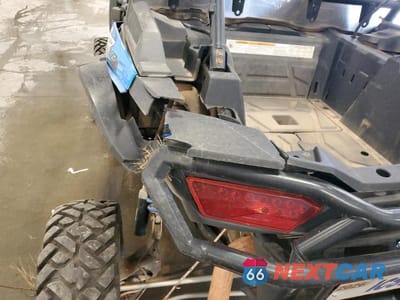 Zdjęcie 9 z 10 samochodu: 2015 POLARIS RZR XP 1000 EPS VIN:4XAVDE990FB952882 - miniatura