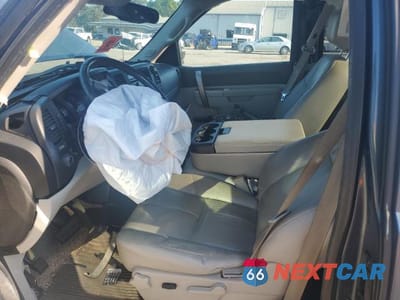 Zdjęcie 7 z 13 samochodu: 2011 CHEVROLET SILVERADO K1500 LT VIN:1GCRKSE39BZ455038 - miniatura