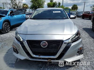 Piąte zdjęcie samochodu w środku: 2020 NISSAN ALTIMA PLATINUM VIN:1N4BL4FW5LC138838 - miniatura