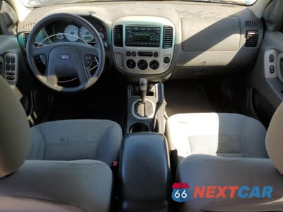 Zdjęcie 8 z 13 samochodu: 2007 FORD ESCAPE XLT VIN:1FMYU03137KB69449 - miniatura
