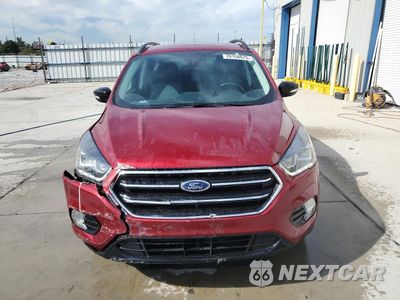 Piąte zdjęcie samochodu w środku: 2017 FORD ESCAPE TITANIUM VIN:1FMCU0J96HUD41210 - miniatura