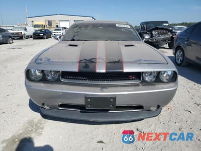 Piąte zdjęcie samochodu w środku: 2014 DODGE CHALLENGER R/T VIN:2C3CDYBT0EH216767 - miniatura