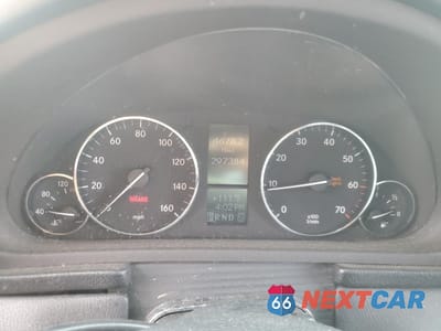 Zdjęcie 9 z 13 samochodu: 2005 MERCEDES-BENZ C 230K SPORT SEDAN VIN:WDBRF40J85F631460 - miniatura