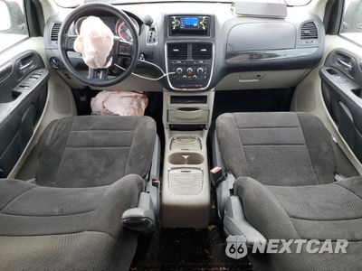 Zdjęcie 8 z 14 samochodu: 2013 DODGE GRAND CARAVAN SXT VIN:2C4RDGCG3DR637568 - miniatura