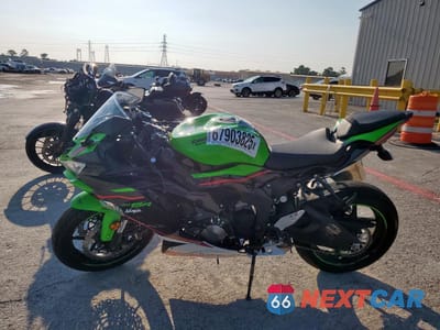 Trzecie zdjęcie samochodu z tyłu: 2022 KAWASAKI ZX636 K VIN:JKBZXJG17NA019739 - miniatura