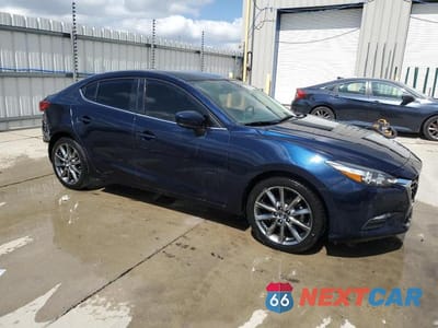 Czwarte zdjęcie samochodu z boku: 2018 MAZDA 3 TOURING VIN:3MZBN1V37JM238376 - miniatura