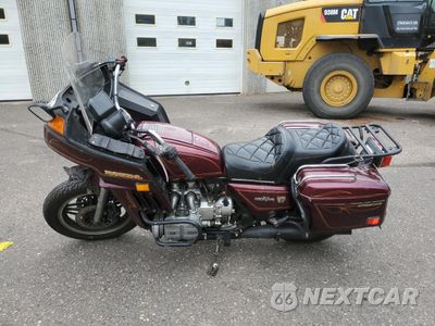 Trzecie zdjęcie samochodu z tyłu: 1982 HONDA GL1100 I VIN:1HFSC0216CA216414 - miniatura