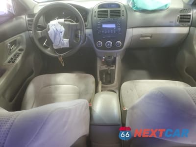 Zdjęcie 8 z 15 samochodu: 2009 KIA SPECTRA EX VIN:KNAFE222295652685 - miniatura