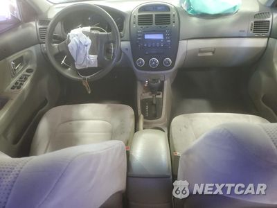 Zdjęcie 8 z 15 samochodu: 2009 KIA SPECTRA EX VIN:KNAFE222295652685 - miniatura