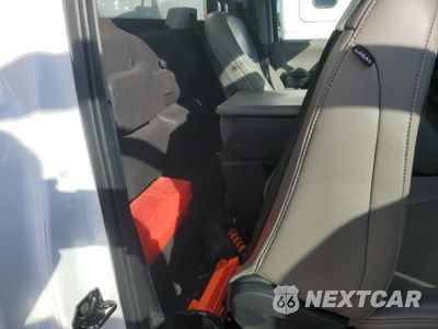 Zdjęcie 11 z 14 samochodu: 2022 FORD F550 SUPER DUTY VIN:1FDUF5GN9NDA18569 - miniatura