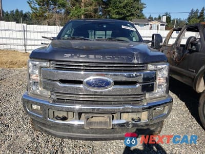 Piąte zdjęcie samochodu w środku: 2018 FORD F350 SUPER DUTY VIN:1FT8W3BT7JEC80336 - miniatura