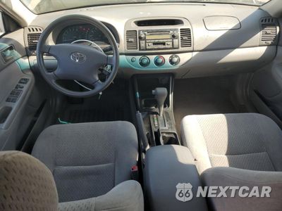Zdjęcie 8 z 15 samochodu: 2002 TOYOTA CAMRY LE VIN:JTDBE32K420127184 - miniatura