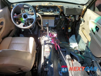 Zdjęcie 8 z 14 samochodu: 1995 BMW 325 I VIN:WBACB3329SFE22404 - miniatura