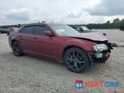 Czwarte zdjęcie samochodu z boku: 2023 CHRYSLER 300 S VIN:2C3CCABG4PH644535 - miniatura