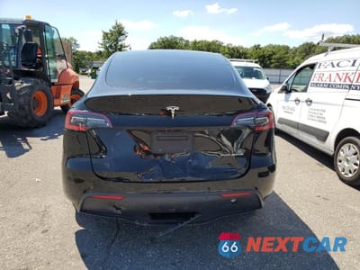 Zdjęcie 6 z 12 samochodu: 2021 TESLA MODEL Y VIN:5YJYGDEE7MF131105 - miniatura
