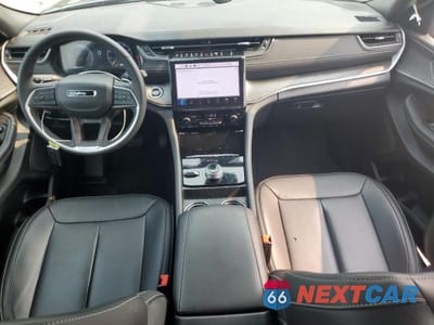 Zdjęcie 8 z 13 samochodu: 2025 JEEP GRAND CHEROKEE LIMITED VIN:1C4RJHBG2SC302906 - miniatura